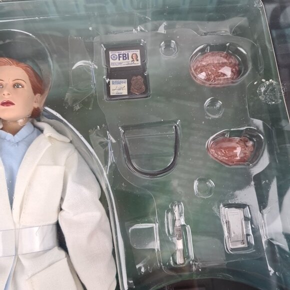 Lot X-FILES Sideshow Toy 12" Action Figure GILLIAN ANDERSON as DANA SCULLY + - Picture 4 of 14